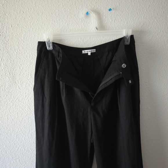 Reformation Earl Relaxed Pleated Wide Leg Trousers Sz 10 Linen Blend Black - Picture 7 of 17